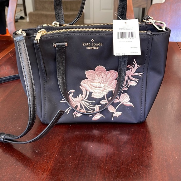 kate spade Handbags - Kate spade Mini Kona embroidered